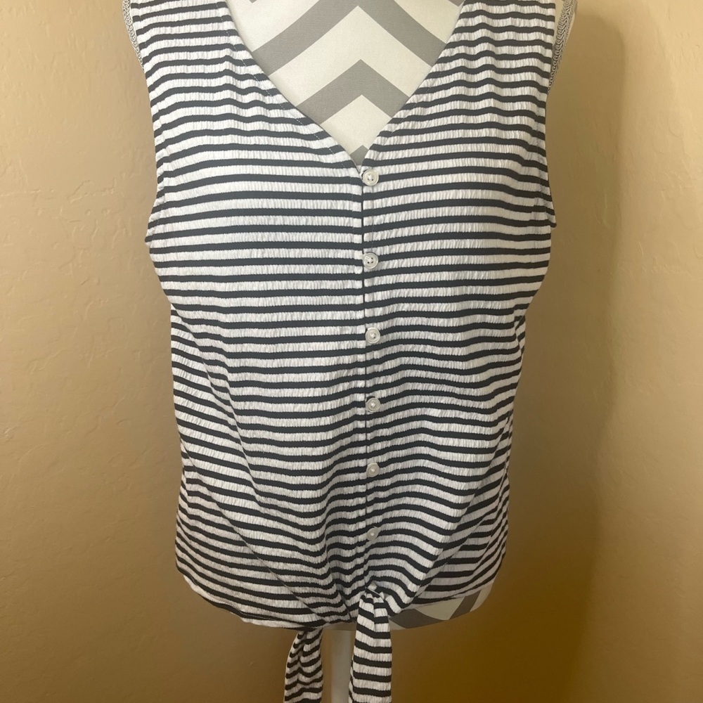 Talbots Navy and White Sleeveless Buttoned Tank Top